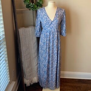 Blue floral maxi dress w/ front slit